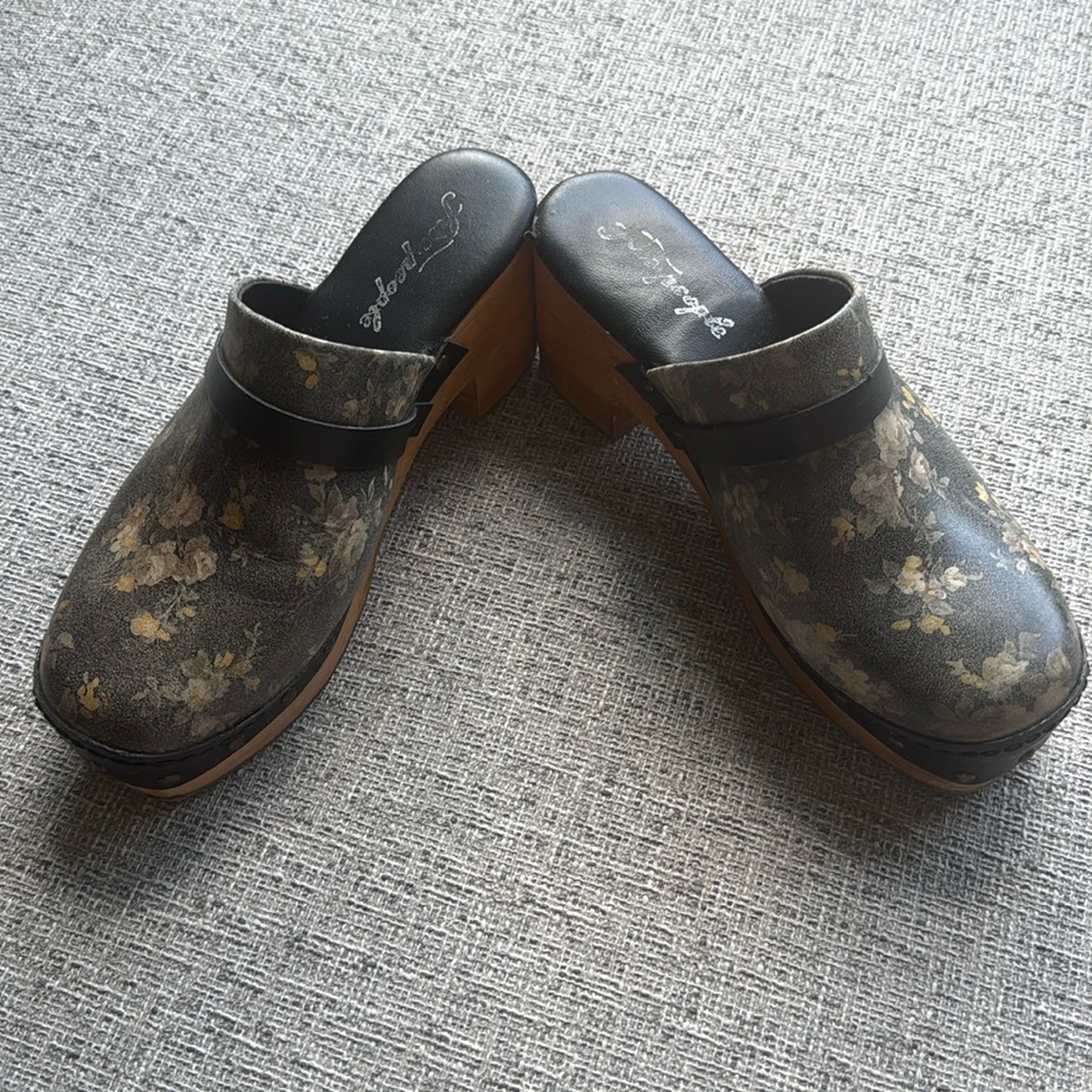 Free People Floral Leather Clogs in Black and Pink - Picture 7 of 15